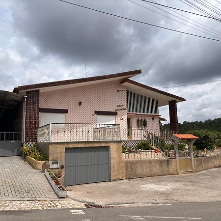 Vila Casa Dos Neto Santiago Anadia Exteriér fotografie